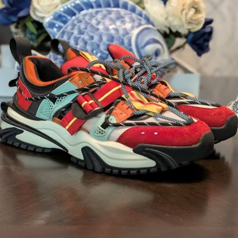 P10 JAVI HYPE EAT WEST INTL Sneakers